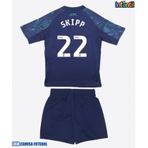 Camisa de Futebol Leicester City Oliver Skipp #22 Equipamento Secundário Infantil 2025-26 Manga Curta (+ Calças curtas)